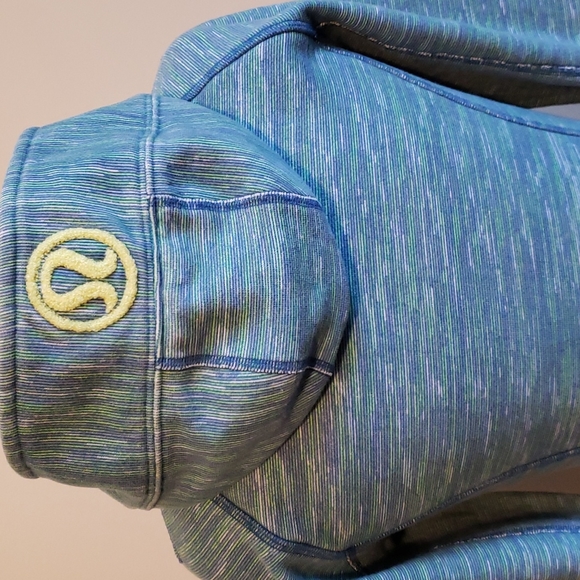 Lululemon Scuba Hoodie - Picture 4 of 9